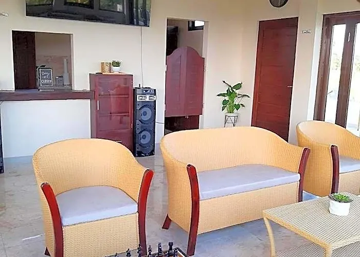Aparthotel Medewi Manor